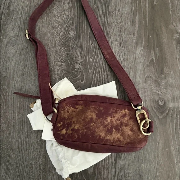 HOBO Belt Bag - Picture 3 of 7